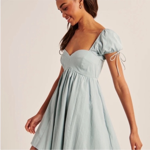 Abercrombie & Fitch Puff Sleeve Mini Dress With Sweetheart Neckline - Picture 2 of 8